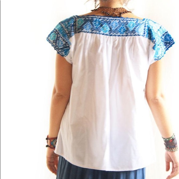 Mexican Embroidered Blouse Blue Birds - Picture 3 of 4